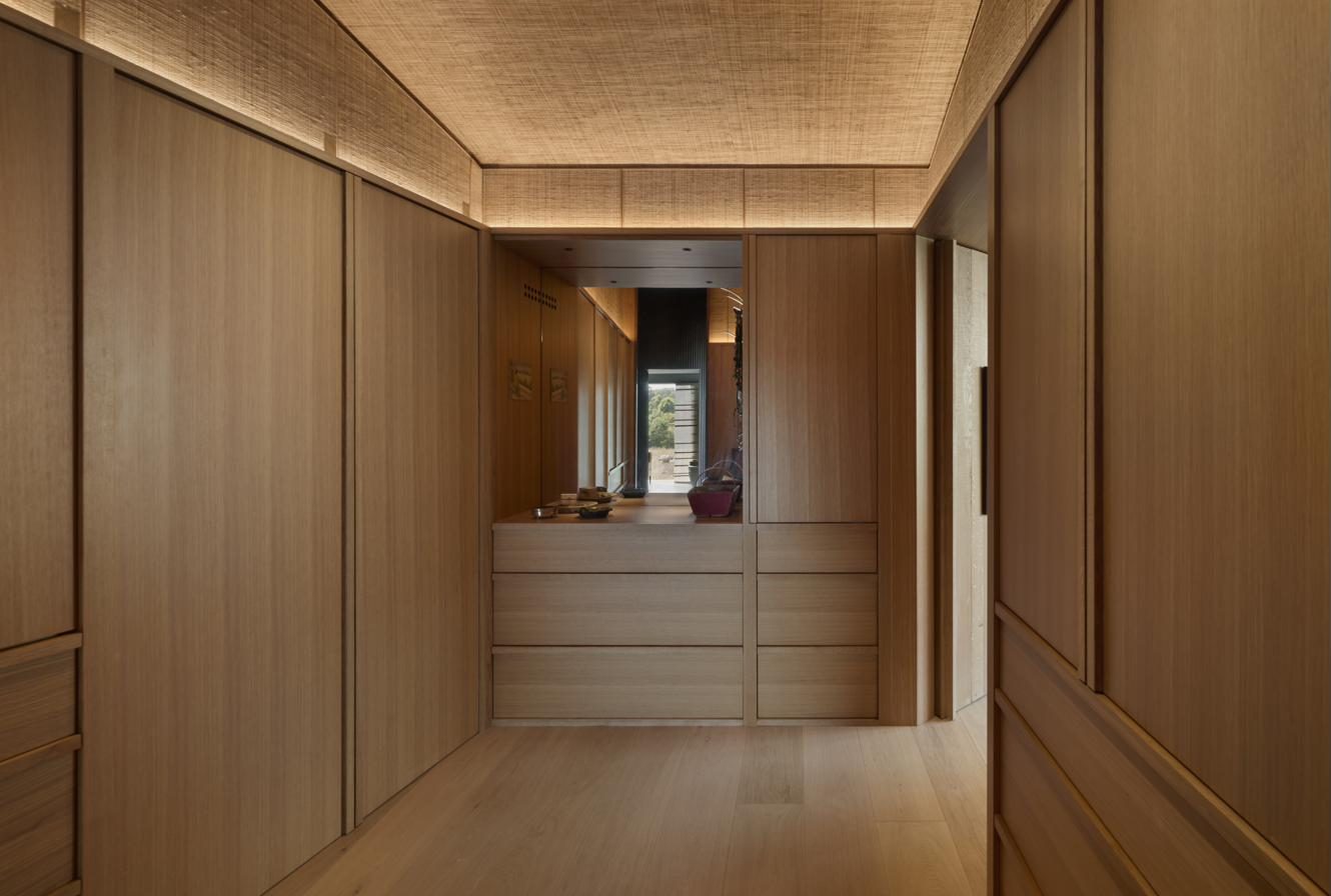 Bespoke dressing room joinery, private residence