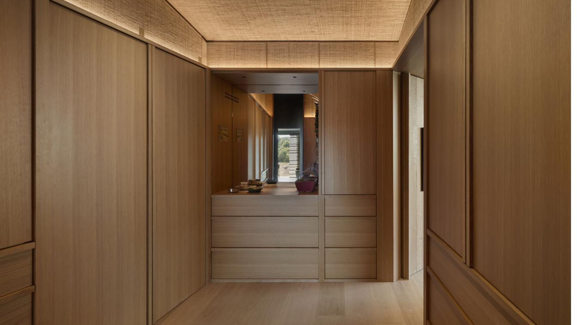 Bespoke dressing room, private residence